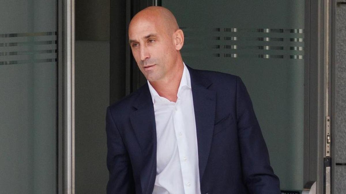 Spanish Football Federation Rocked by Arrest Warrant for Rubiales